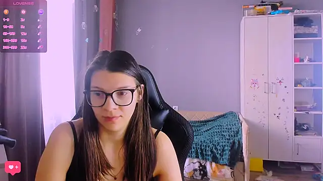 Snapshot of MollyLollipop chatting on March 11, 2026, 7:24 am MollyLollipop online show from March 11, 2026, 7:24 am