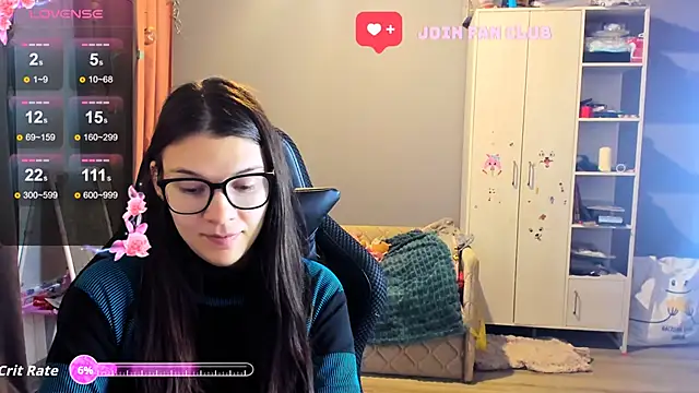 Snapshot of MollyLollipop chatting on October 27, 2025, 2:23 am MollyLollipop online show from October 27, 2025, 2:23 am