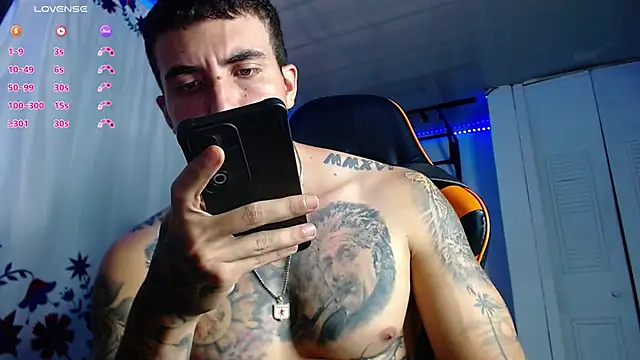 Snapshot of Adam_Hudsond chatting on February 25, 2026, 10:31 pm Adam Hudsond online show from February 25, 2026, 10:31 pm