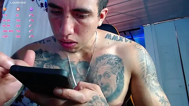 Snapshot of Adam_Hudsond chatting on March 10, 2026, 1:59 pm Adam Hudsond online show from March 10, 2026, 1:59 pm