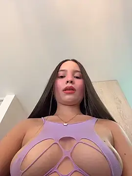 MiaJacksonn online show from April 24, 2026, 5:48 pm