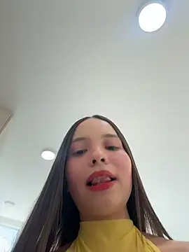 Snapshot of MiaJacksonn chatting on June 24, 2026, 5:33 pm MiaJacksonn online show from June 24, 2026, 5:33 pm