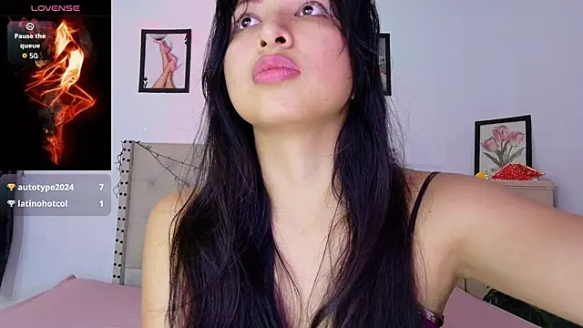 Snapshot of Sweet_baby_hellen chatting on March 24, 2026, 8:31 pm Sweet baby hellen online show from March 24, 2026, 8:31 pm