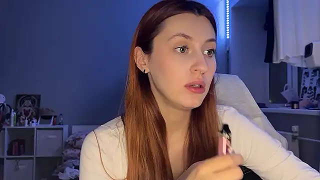 Snapshot of Uniarten chatting on November 1, 2025, 7:30 pm Uniarten online show from November 1, 2025, 7:30 pm