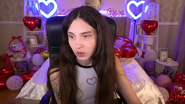 BabyFlowerr online show from February 27, 2025, 4:46 am