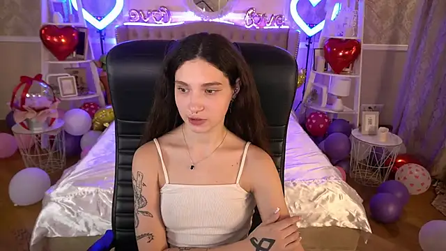 BabyFlowerr online show from February 24, 2025, 4:16 am