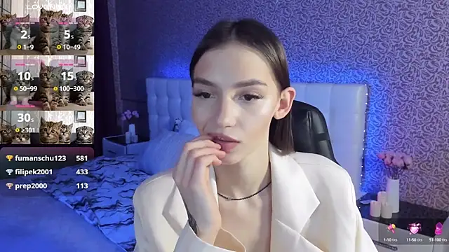 SophieCatty online show from January 30, 2025, 9:25 am