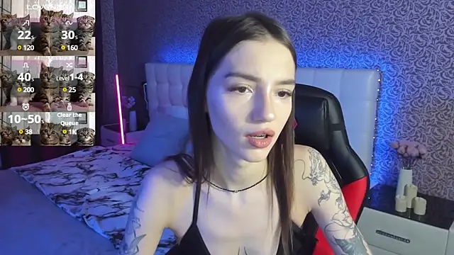 SophieCatty online show from February 7, 2025, 9:58 am
