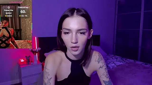 Snapshot of SophieCatty chatting on December 4, 2025, 3:44 pm SophieCatty online show from December 4, 2025, 3:44 pm