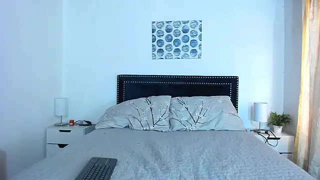 ZulyMichels online show from October 11, 2025, 12:28 pm