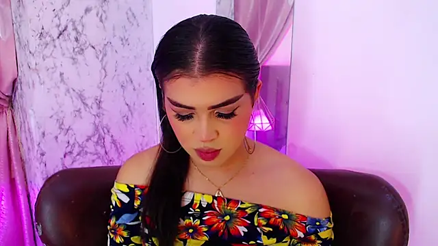 Alexandra Hornny online show from March 11, 2025, 9:34 am