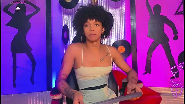 Snapshot of nickyminach_ chatting on July 23, 2026, 7:43 pm nickyminach online show from July 23, 2026, 7:43 pm