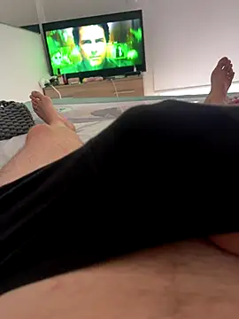 Krasavzi online show from November 1, 2025, 2:44 pm