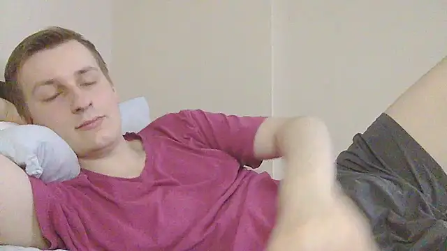 Snapshot of your_andy chatting on April 18, 2026, 6:27 am your andy online show from April 18, 2026, 6:27 am
