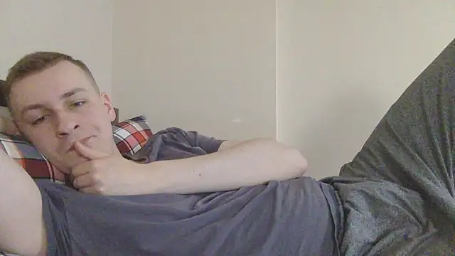 Snapshot of your_andy chatting on October 19, 2025, 7:22 am your andy online show from October 19, 2025, 7:22 am