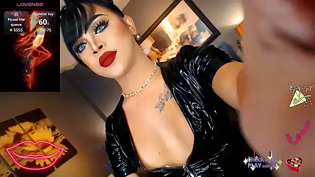 MarryQueen22 online show from November 6, 2025, 12:47 am