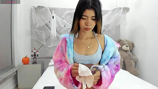 Girl Cherry online show from October 5, 2025, 11:34 am