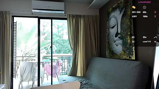 Snapshot of Cryptikov chatting on November 21, 2025, 5:39 am Cryptikov online show from November 21, 2025, 5:39 am