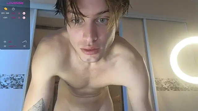 Snapshot of Cryptikov chatting on October 8, 2025, 9:55 am Cryptikov online show from October 8, 2025, 9:55 am