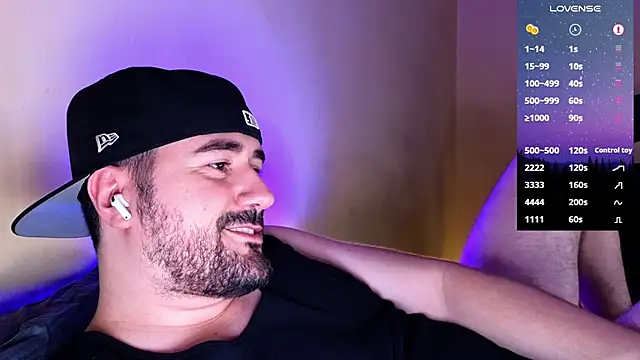 Snapshot of DominantTheo chatting on February 24, 2025, 2:19 am DominantTheo online show from February 24, 2025, 2:19 am