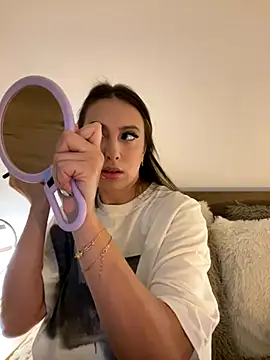 Snapshot of Eva_Ryen chatting on October 31, 2025, 6:04 pm Eva Ryen online show from October 31, 2025, 6:04 pm