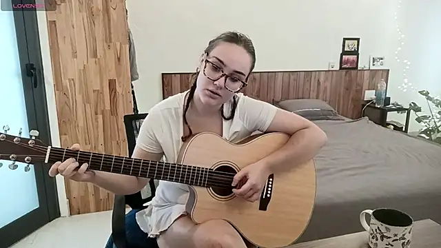mia boone online show from May 16, 2026, 4:00 am