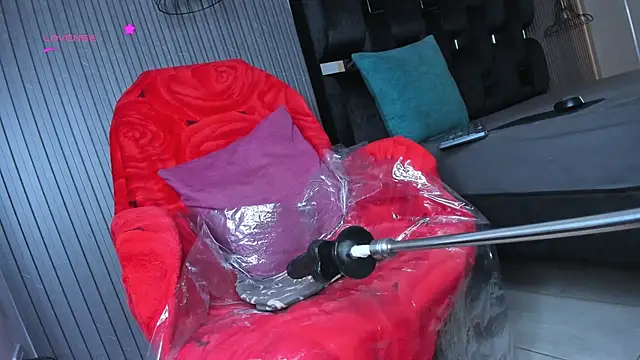 levana1 online show from September 18, 2025, 5:21 am