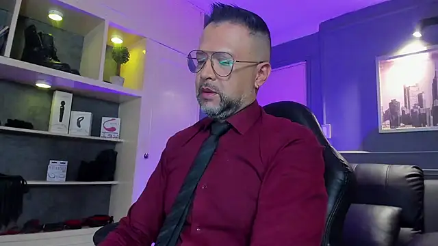 MrFrank tattoo online show from January 6, 2026, 11:36 am