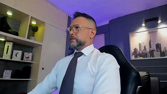 MrFrank tattoo online show from November 19, 2025, 12:05 pm