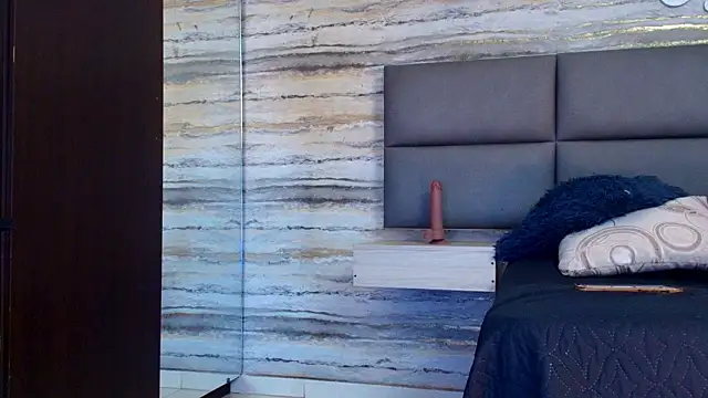 Snapshot of oliver__brown chatting on January 14, 2026, 11:19 pm oliver brown online show from January 14, 2026, 11:19 pm