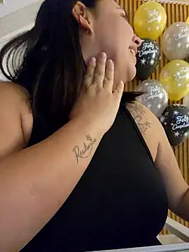 LizzRouse online show from February 17, 2026, 11:40 am