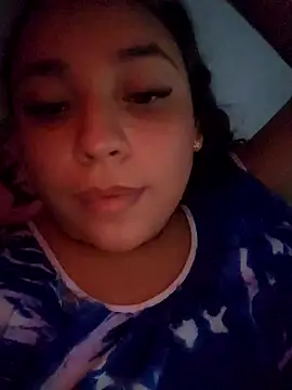 Snapshot of LizzRouse chatting on October 12, 2025, 1:01 pm LizzRouse online show from October 12, 2025, 1:01 pm