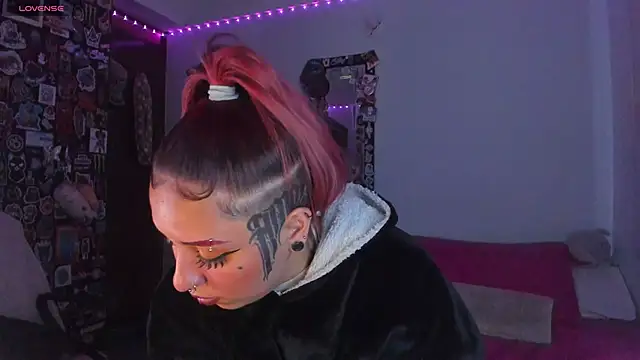 Snapshot of Jessie_williams chatting on January 15, 2025, 8:16 pm Jessie williams online show from January 15, 2025, 8:16 pm