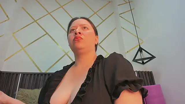  rebecca1 online show from February 13, 2026, 12:43 am