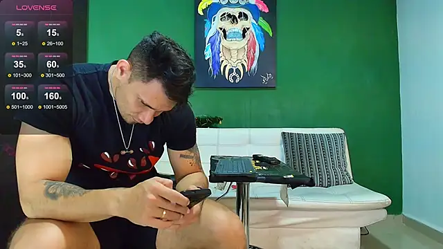 GendersonFit online show from November 15, 2025, 9:52 pm