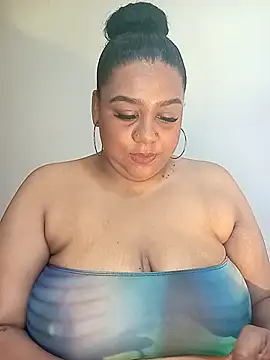 BiancaFollerach online show from October 17, 2025, 12:07 pm