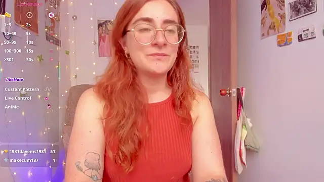 Snapshot of linda_giggle chatting on October 9, 2025, 2:39 pm linda giggle online show from October 9, 2025, 2:39 pm