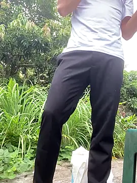 Snapshot of Naughty--asian chatting on October 23, 2025, 2:32 am Naughty--asian online show from October 23, 2025, 2:32 am