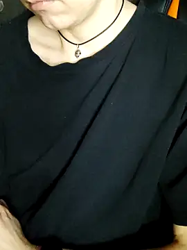 Snapshot of Aashikalaa chatting on March 4, 2026, 7:32 pm Aashikalaa online show from March 4, 2026, 7:32 pm