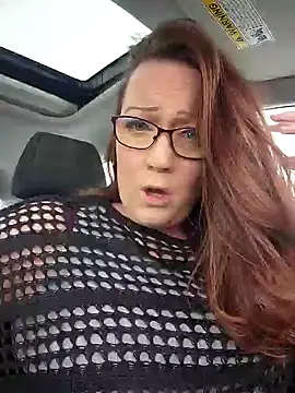 Snapshot of BBWQUEENBEEE chatting on February 2, 2025, 7:35 pm BBWQUEENBEEE online show from February 2, 2025, 7:35 pm