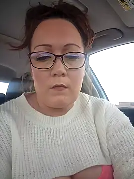 Snapshot of BBWQUEENBEEE chatting on January 19, 2025, 8:09 pm BBWQUEENBEEE online show from January 19, 2025, 8:09 pm