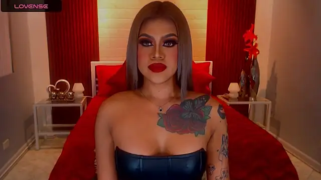 Snapshot of StellaStrong30 chatting on November 9, 2025, 10:14 pm StellaStrong30 online show from November 9, 2025, 10:14 pm