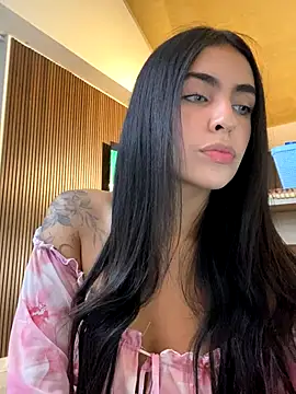 DaphneUwu online show from December 5, 2025, 2:10 am