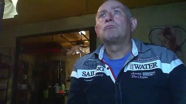 jeanlulu online show from October 22, 2025, 7:57 pm