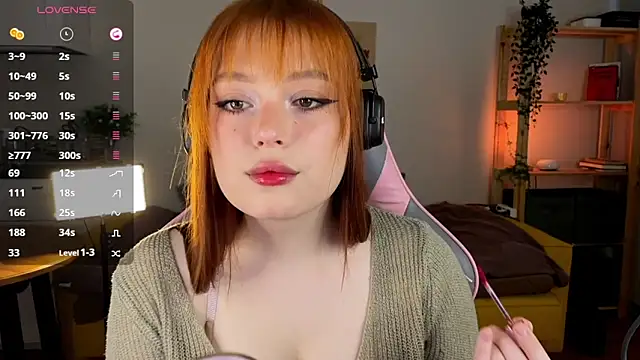 Snapshot of Sofy_Benson chatting on February 19, 2026, 1:19 pm Sofy Benson online show from February 19, 2026, 1:19 pm