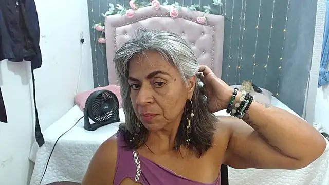 Snapshot of lalisha_96 chatting on November 1, 2025, 12:50 am lalisha 96 online show from November 1, 2025, 12:50 am