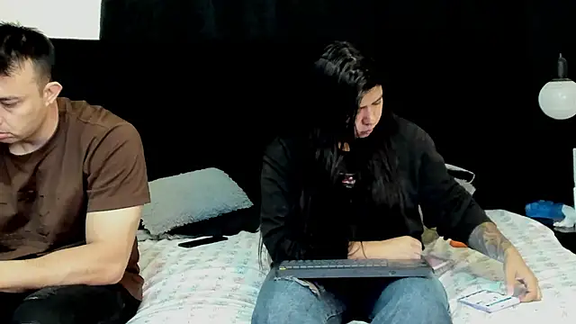 lissandthor13 online show from December 16, 2025, 10:52 am