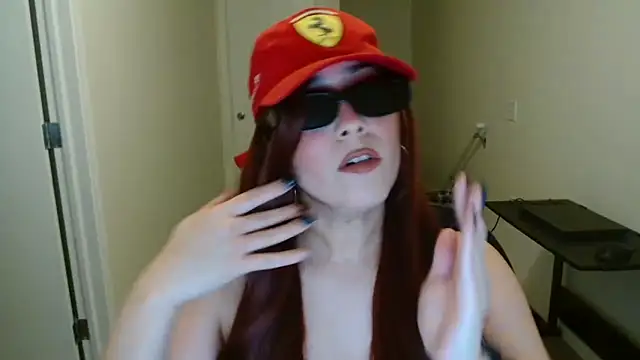 Snapshot of Sassy_Latina chatting on March 28, 2026, 4:13 am Sassy Latina online show from March 28, 2026, 4:13 am