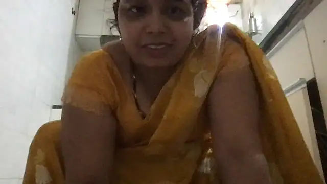 Snapshot of Riyasingh9 chatting on April 2, 2026, 3:24 am Riyasingh9 online show from April 2, 2026, 3:24 am
