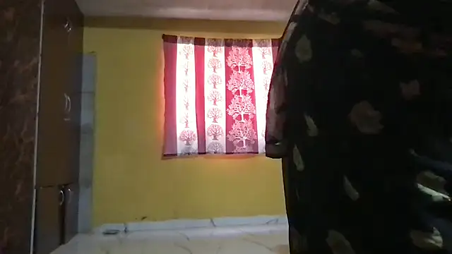 Snapshot of Riyasingh9 chatting on April 4, 2026, 3:46 am Riyasingh9 online show from April 4, 2026, 3:46 am